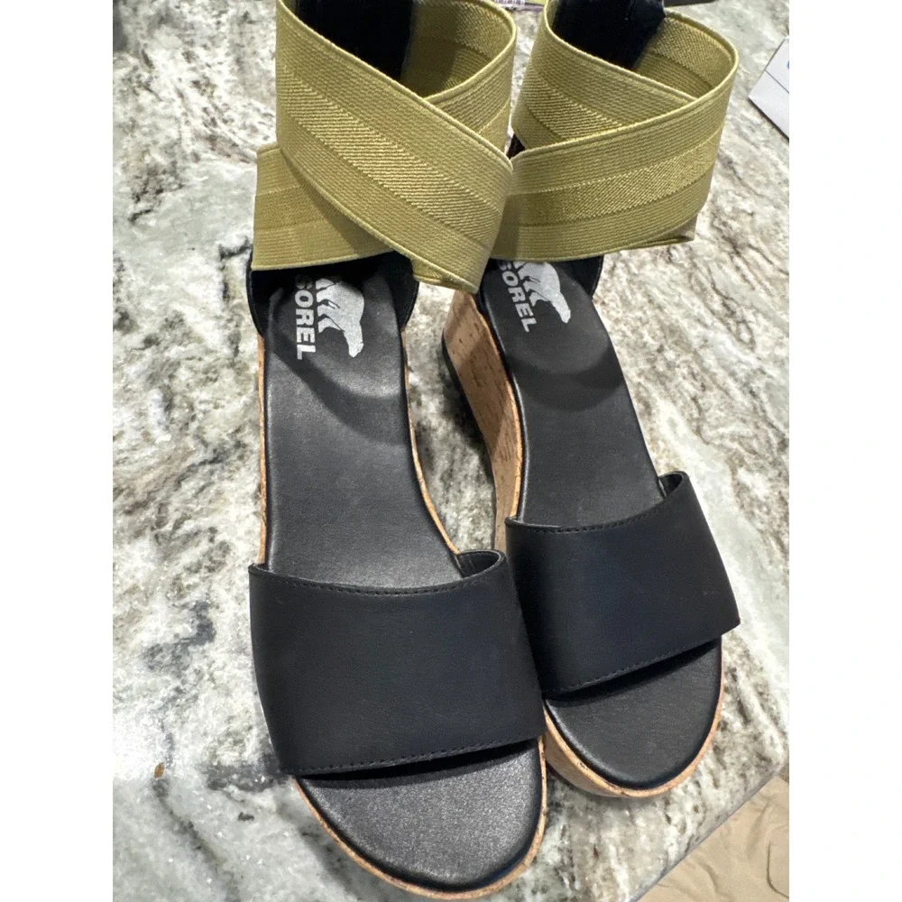 Sorel Cameron Flatform Ankle Strap Wedge‎ Sandals Leather Black Olive Size 8